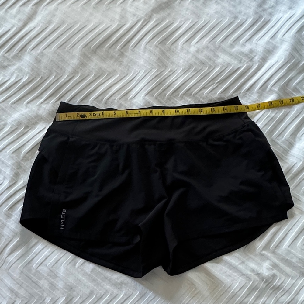 EUC Hylete Versa Short - Black - Picture 3 of 9